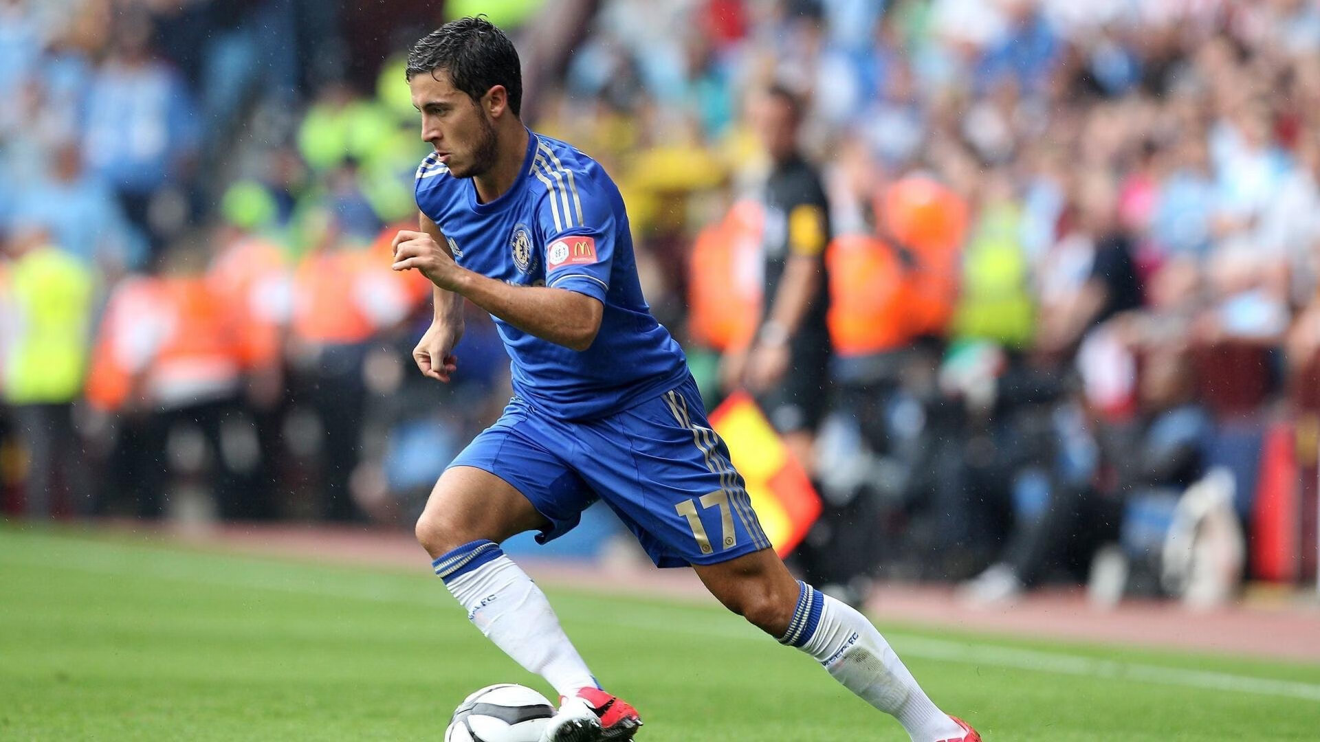 英超球队视频分析系统提升边路防守协同效率，英超当下最流行的战术打法, 或将引领世界足球潮流!