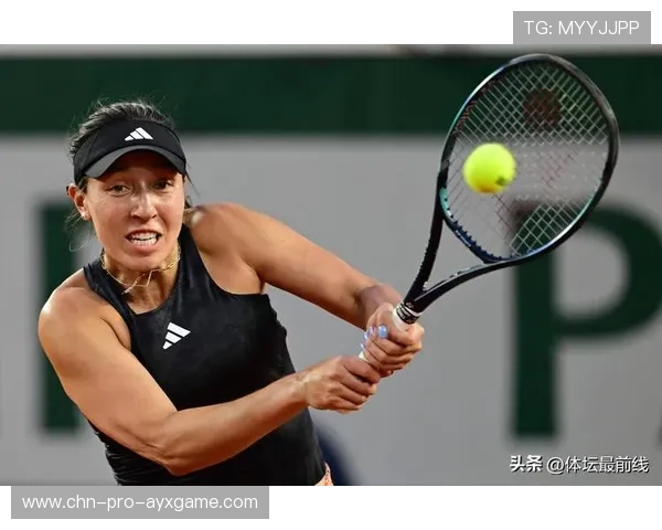 网球暴怒砸拍被警告:激烈情绪背后的心理战与应对之道 网球暴怒砸拍被警告:激烈情绪背后的心理战与应对之道